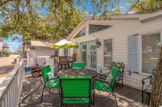 Beach Paradise, So Much To Do, Sandy Feet Retreat - 3