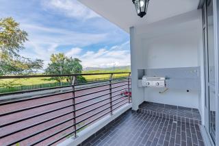 Cozy Immaculate Escape with Prime Luxury Location - 1