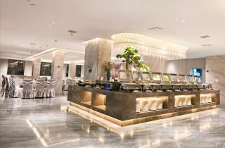 GUI YUAN ZHEN PIN HOTEL- Approximately 3 kilometers from the East Gate of Zhangjiajie National Forest Park - Free one-way pick-up or drop-off service for over 4 nights - English speaking customer service - 3