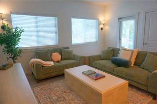 Modern 3BR Home in Meridian - King Suite - Comfort - 4