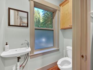 Leilani Cottage -Meredith Lodging - 4