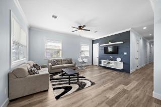 Beachside Serenity - 6