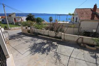 Apartments by the sea Rat, Omis - 10014 - 2