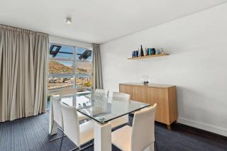 Family-Friendly 3BR Marina Views & Space - 5