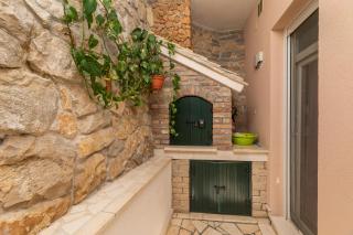 Apartments with parking space Zavode, Omis - 12075 - 5