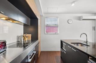 Marina 2BR Cozy Family Retreat - 1