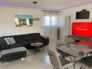 Apartments by the sea Srima - Vodice, Vodice - 24956 - 5