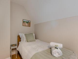 Bankside Cottage - 1