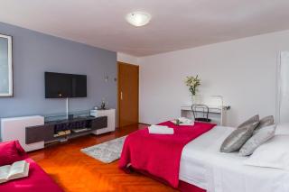 Apartments with parking space Split - 2196 - 9