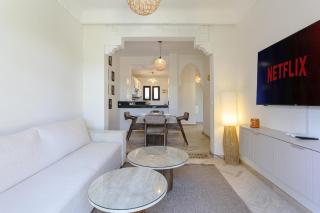 Oasis de sérénité, bel appartement avec piscines - 0