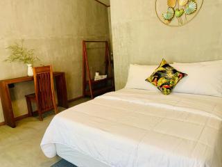 The Grove Bed and Breakfast - 1