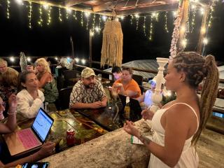 Sunrise view posada - Providencia - 3