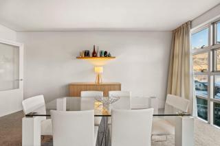 Fabulous Lakeside Marina 3 Bedroom - 2