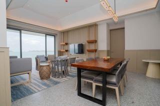 The Riahi Residences at Nirup Island - 2