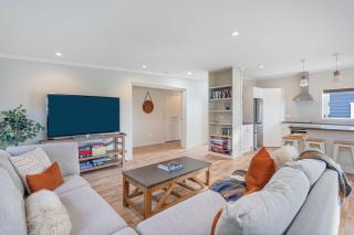 White Sands - Cooks Beach - 2