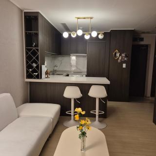 Busan Gwangalli Ocean & Bridge View & Terrace - 3