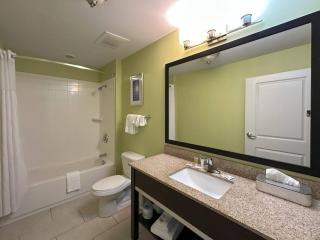 Sleep Inn & Suites Altoona North - 2