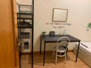 Anjos Station Lisbon Hostel - 3