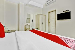 Hotel O Crown Continental - 1