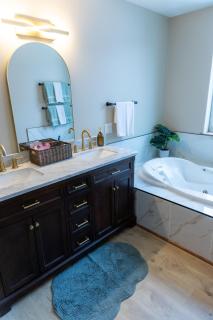 Luxury Aurora Retreat - 2