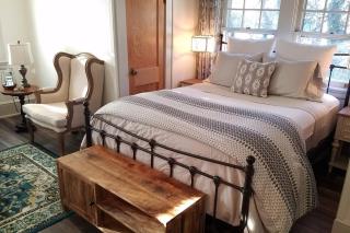 Your Montford Nest A Private Couples Retreat - 1