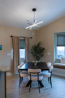 Luxury Aurora Retreat - 5