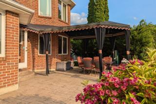 Stunning Lakeview Dreamy Getaway - 8