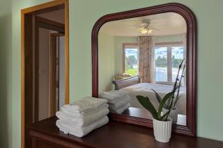 Stunning Lakeview Dreamy Getaway - 4