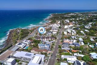 Coolum Terrace Retreat, Beach, Cafes, Shops - 5