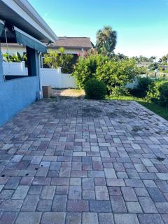 海湾景观休闲独立屋可垂钓靠近达利博物馆 - 3