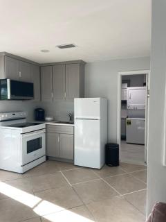 海湾景观休闲独立屋可垂钓靠近达利博物馆 - 8