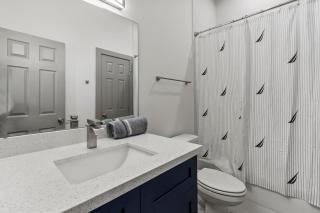 Blue Oasis - Serene & Spacious 3BR Escape - 4