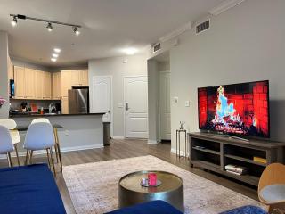 Spacious 1bdr in Mid-Wilshire KING bed Parking & Gym FREE - 8