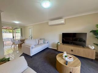 Huskisson Hideaway Townhouse by the Beach - 9