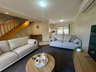 Huskisson Hideaway Townhouse by the Beach - 8