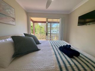 Huskisson Hideaway Townhouse by the Beach - 2