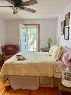 Historic Downtown Gettysburg Entire Home with Free Parking - 5