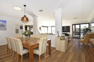 San Remo Resort pool air con home theatre - Clarkson - 5