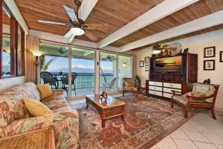 Lokelani A203 · LL A203 Gorgeous OceanFront 2BD Whale Watching - 7