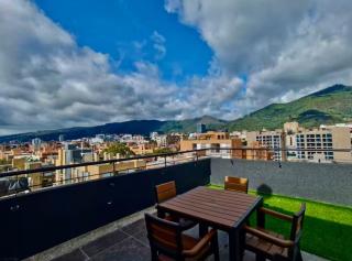 Modern studio apartment with rooftop, Chicó Norte - 9