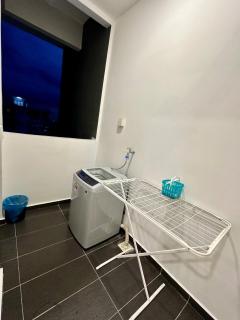 D pristine 4 bedder sea view condo opp legoland - 5