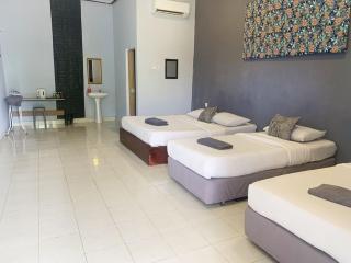 Bayu Cenang 4paxs 3beds - 7