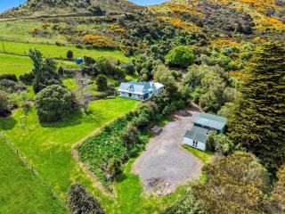 Toad Hall - Akaroa Holiday Home - 7