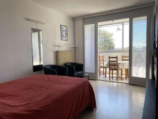 Studio avec parking privé à Balaruc-les-Bains, proche stade - FR-1-553-314 - 9