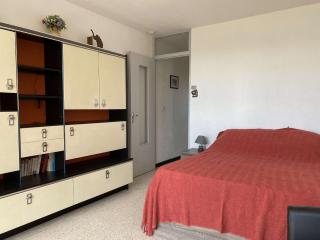Studio avec parking privé à Balaruc-les-Bains, proche stade - FR-1-553-314 - 8