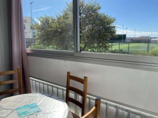 Studio avec parking privé à Balaruc-les-Bains, proche stade - FR-1-553-314 - 5