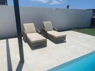 Villa frente al mar en Playa Blanca con piscina y aparcamiento - ES-175-43 - 4