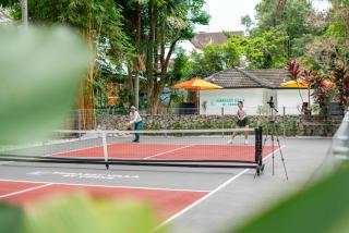 Embassy Villa by COBNB, Top Floor Unit at Ampang Hilir - 4