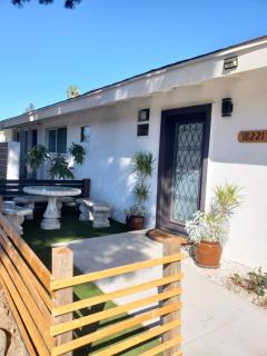 Comfortable Luxury Studio - Northridge - 9