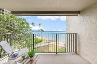 Hololani B204 · HL B204 Beachy Chic Updated OceanFront 2BD - 4